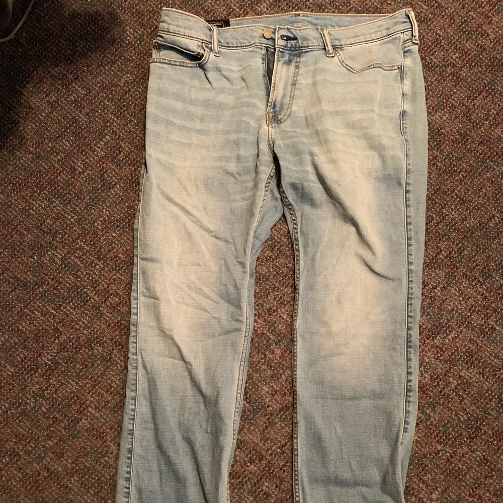 Men’s light washed Abercrombie and fitch pants